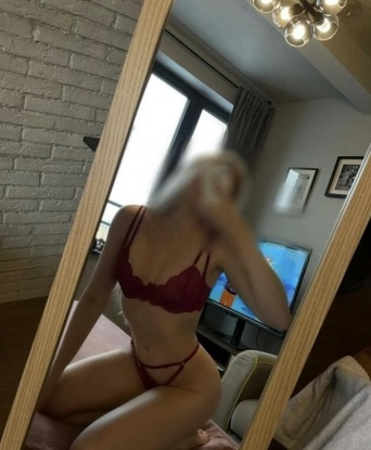 Надежда, 24